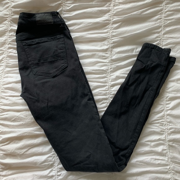American Eagle Black Distressed Jegging - Picture 5 of 5